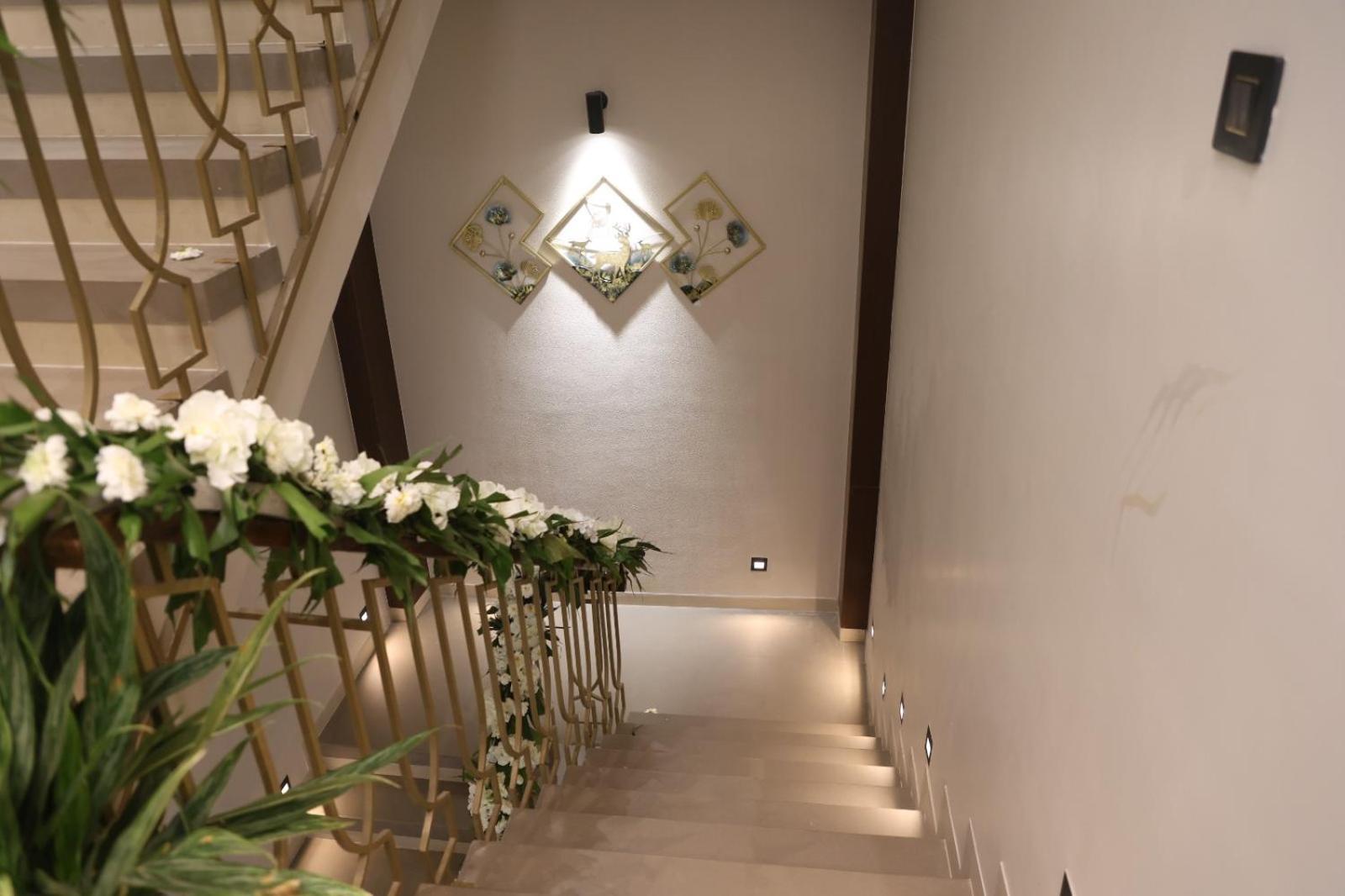 The Meera Hotel Ujjain Exterior photo