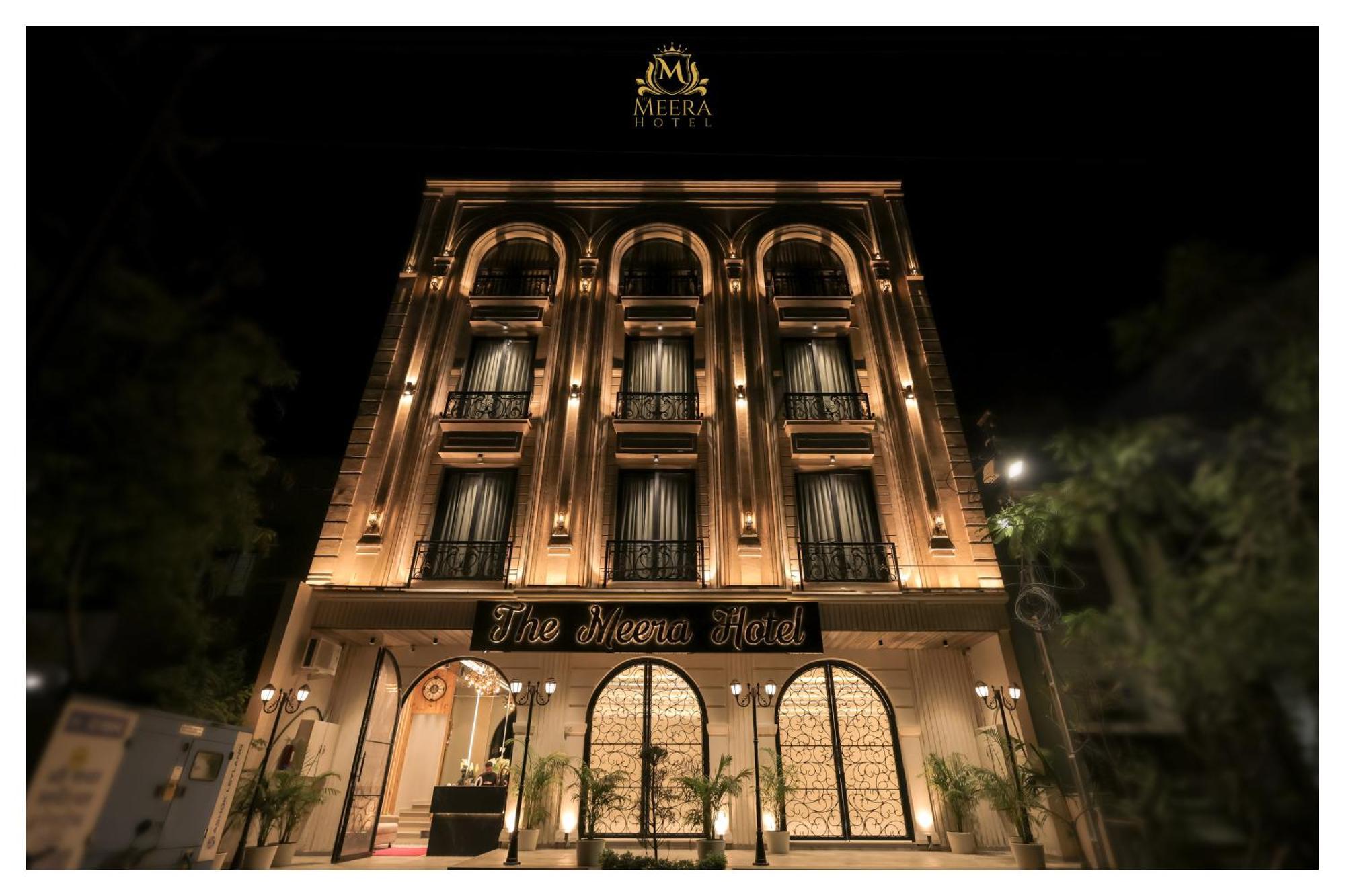 The Meera Hotel Ujjain Exterior photo